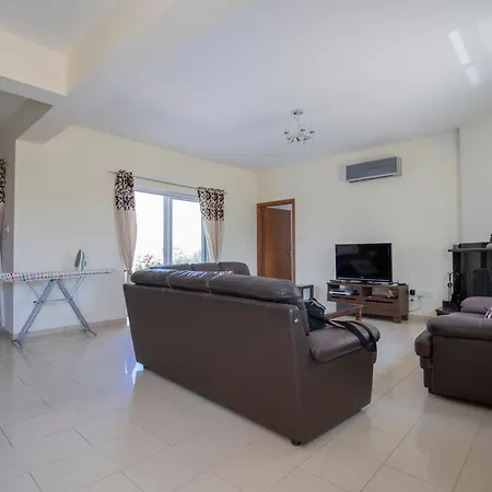 Savv Holiday Villa *