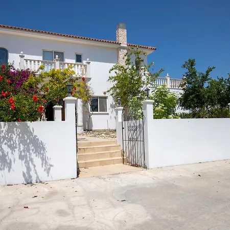 Savv Holiday Villa Вилла