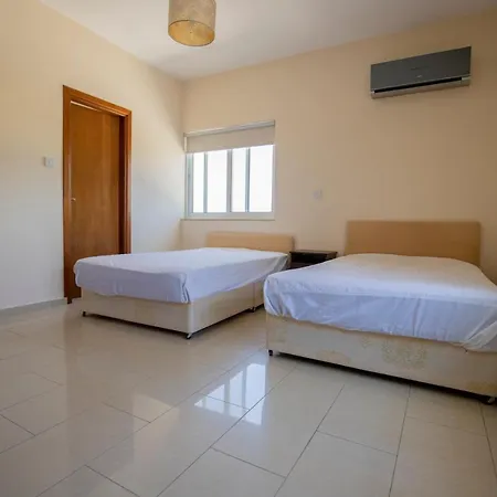 Вилла Savv Holiday Villa